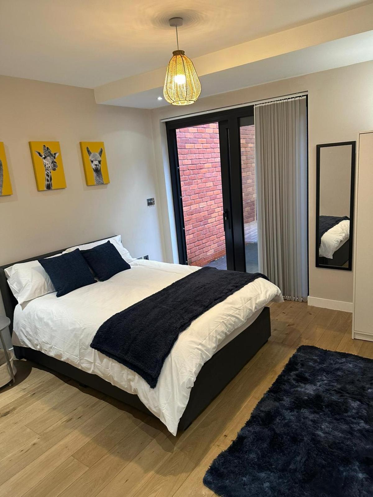 Richardson Deluxe Apartments - 3 Bed Лондон Экстерьер фото